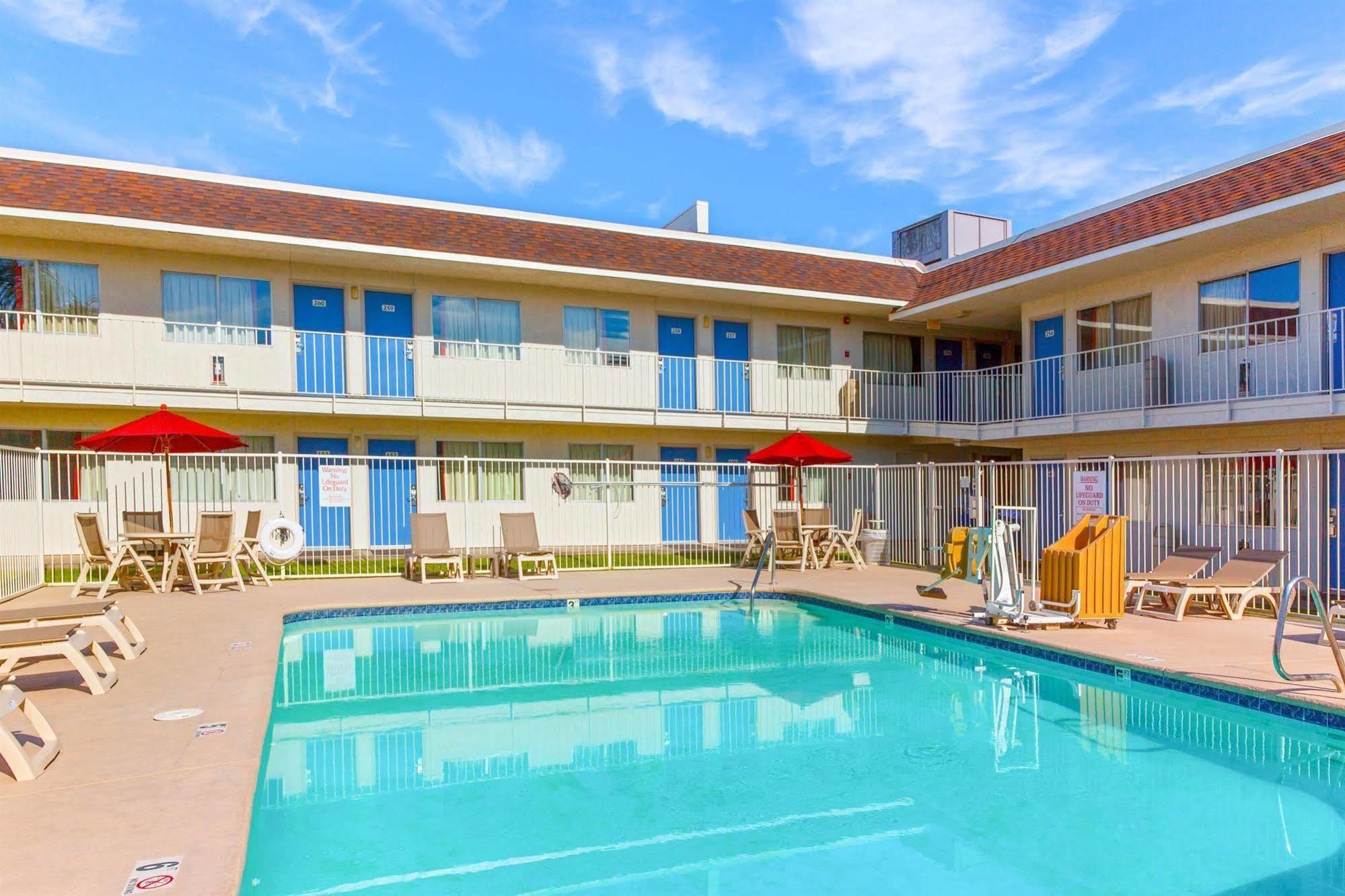 Motel 6-Phoenix, Az - North Bell Road Exterior foto